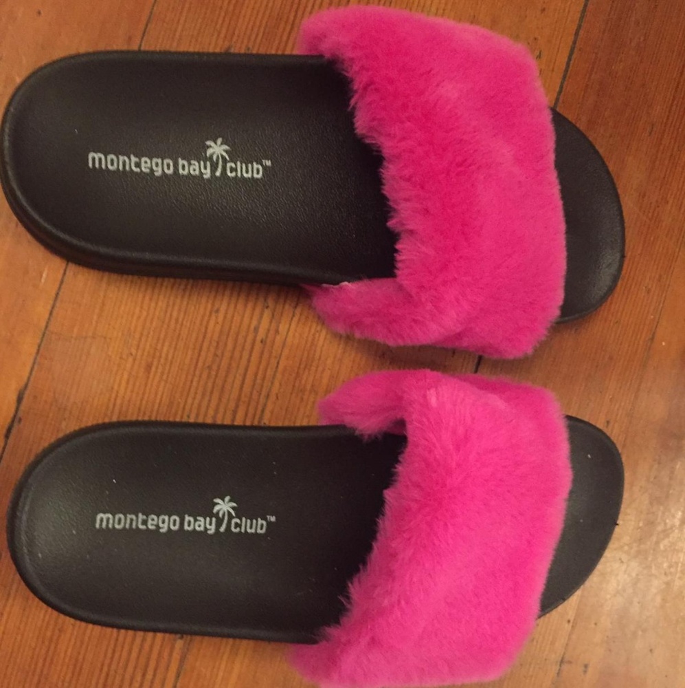 Montego Bay Almost New Furry Slides